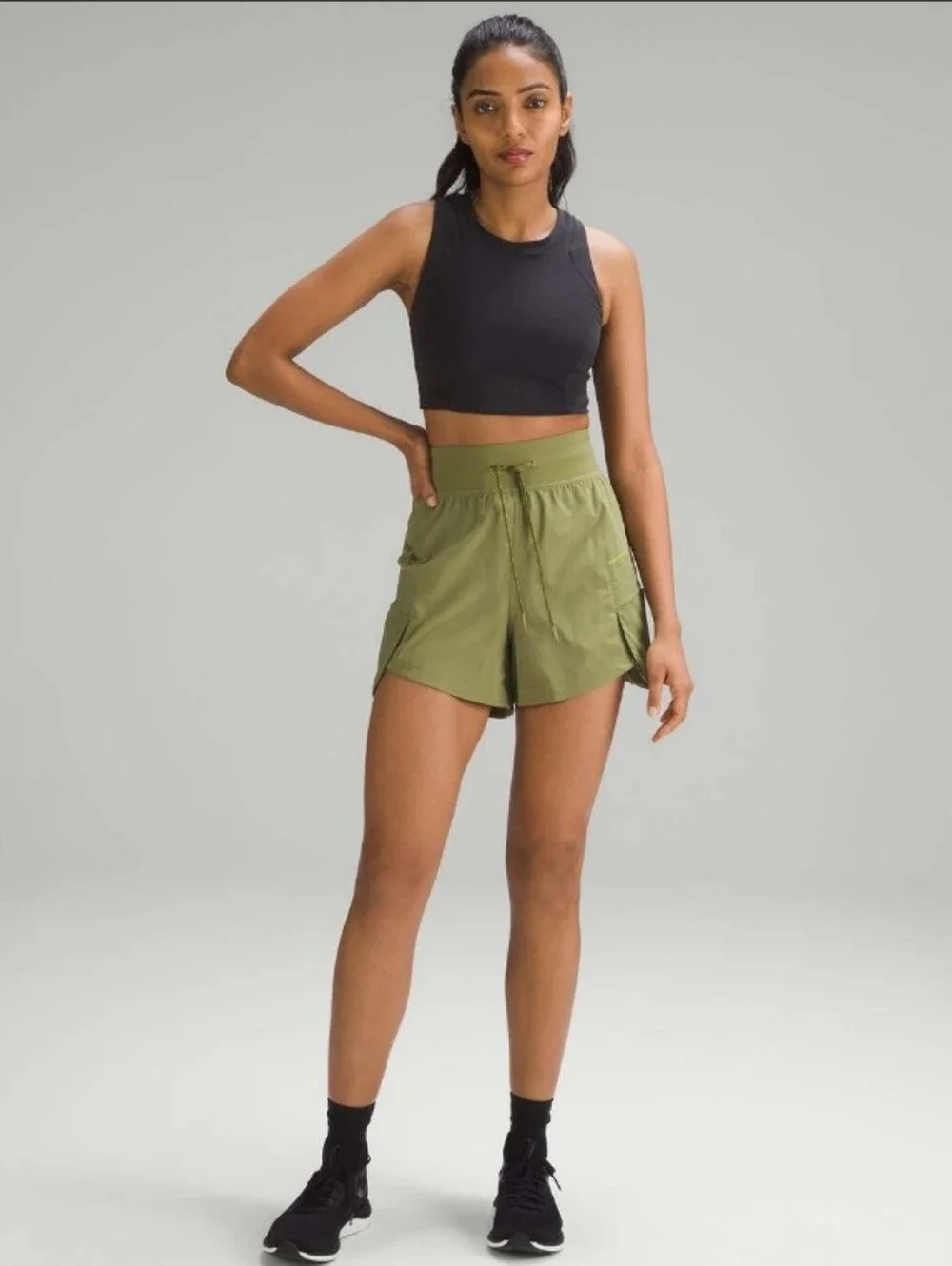 Lululemon Woven Air High Rise Hiking Shorts Sz. 14 Bronze Green.